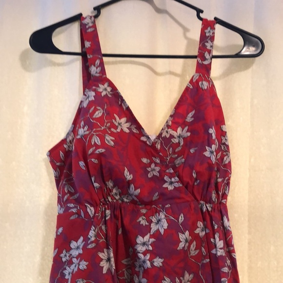 🎉4 for $20 Motherhood Maternity Tank, size small - Picture 2 of 5